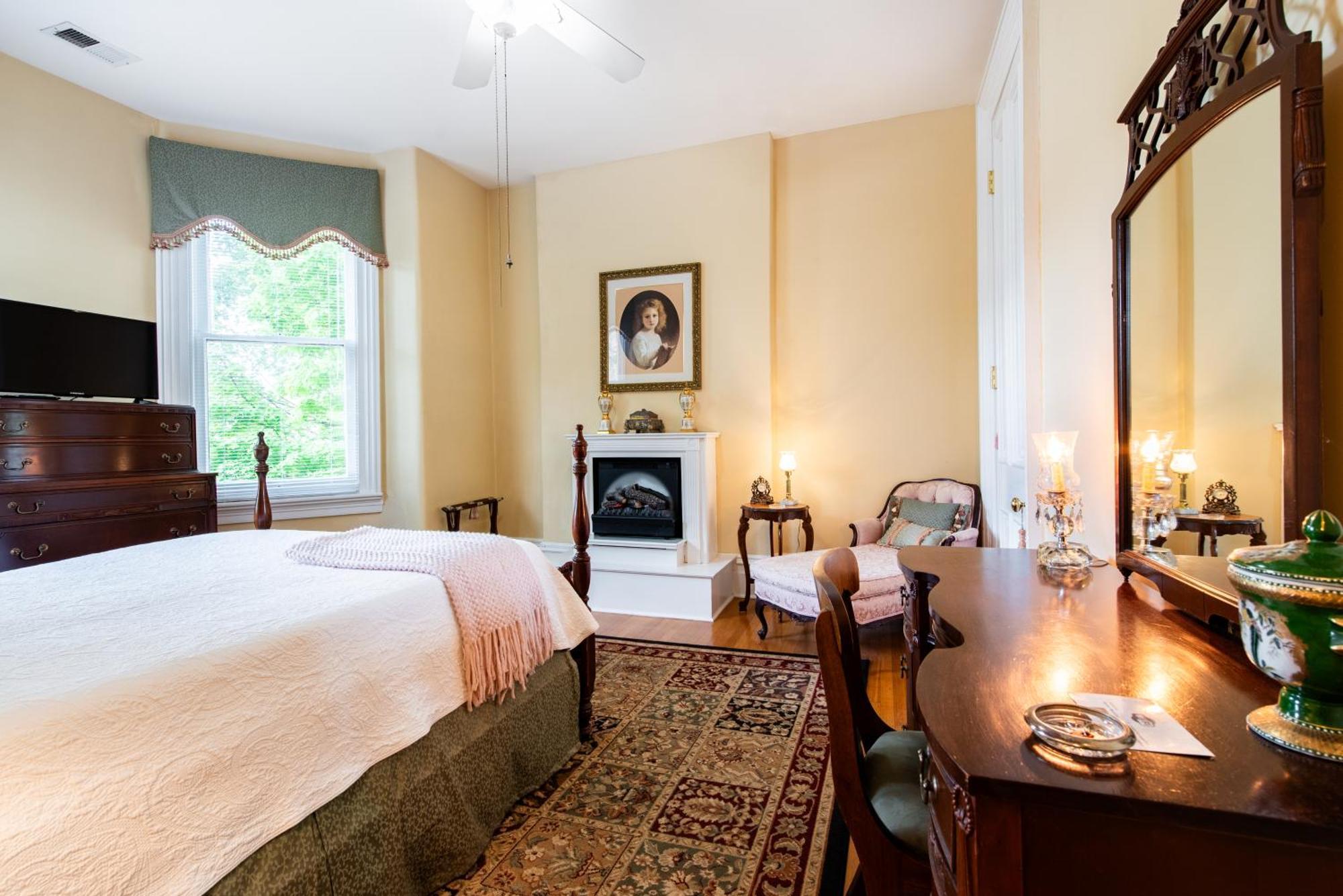 لويفيل Dupont Mansion Bed & Breakfast الغرفة الصورة